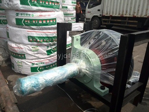 堆取料机车轮组